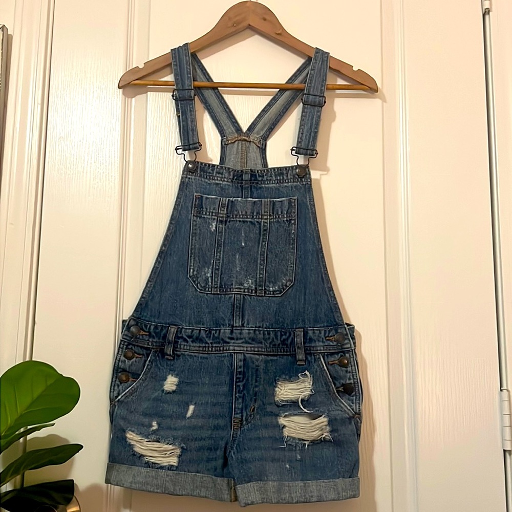Aeropostale Denim Overall Shorts - Size SM
